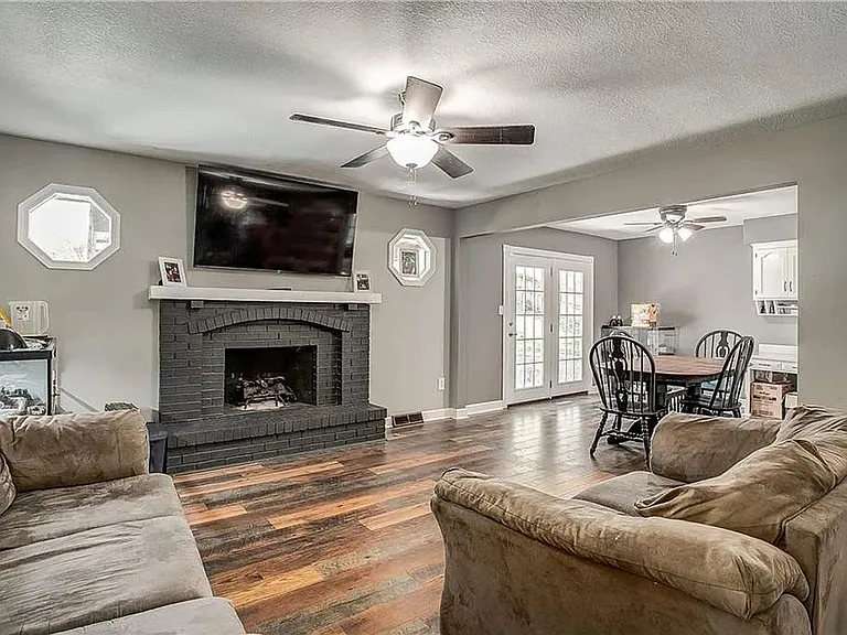 17304 E 49th Terrace Ct S — Photo 3