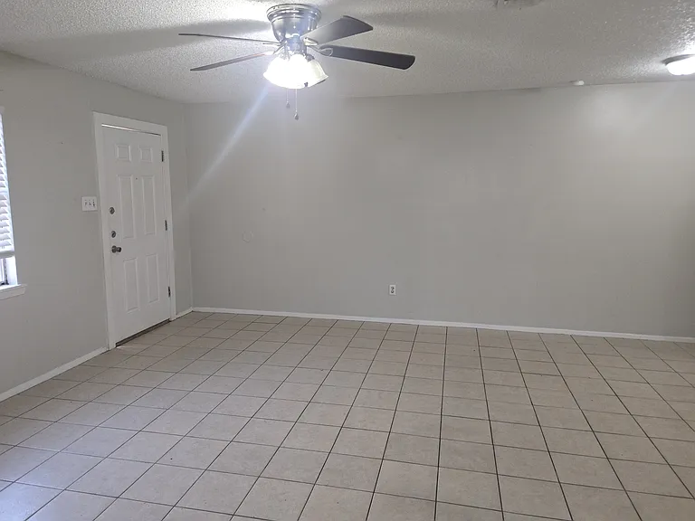 15890 US Highway 59 A[[leby Courtyard #2 — Photo 10