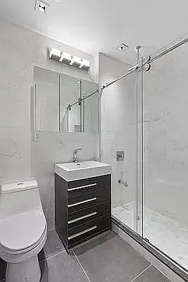 Rented by Oxford Property Group | media 12