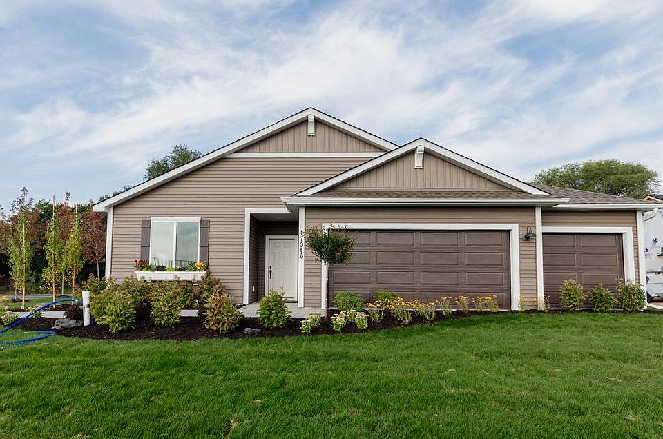Hudson Slab on Grade Plan, Sterling Ponds, River Falls, WI 54022 Zillow