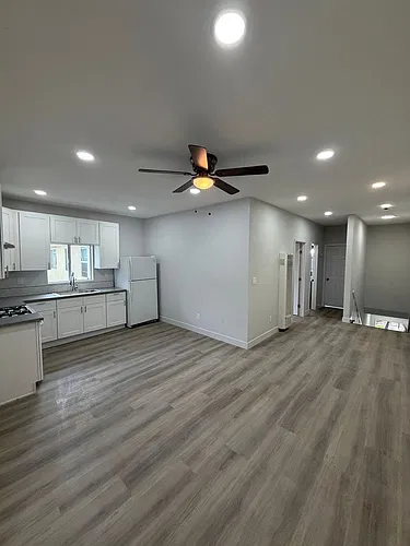 Floor plan 611 1/2
