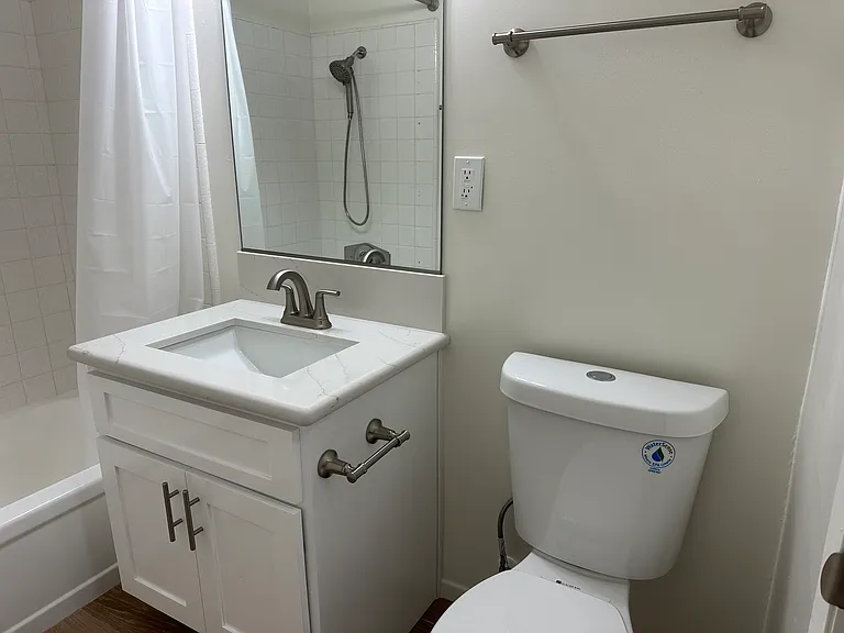 The Vallarta Apartments — Photo 31