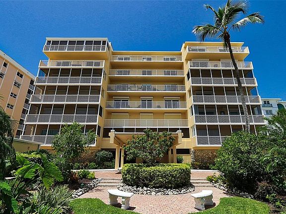2nd image of 1977 Gulf Shore Blvd N APT 201