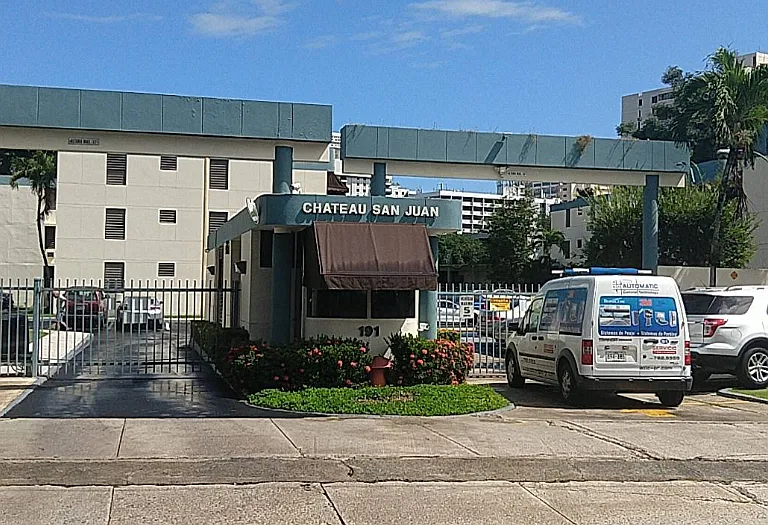 690 Avenue Cesar Gonzalez Cond Chateau #P-4 — Photo 3