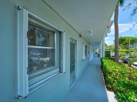 5th image of 2300 SW 22nd Avenue #111