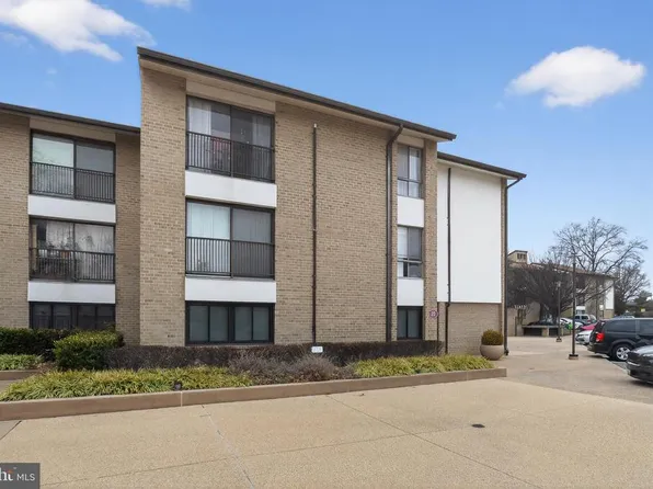 20 Monroe St APT 102, Rockville, MD 20850