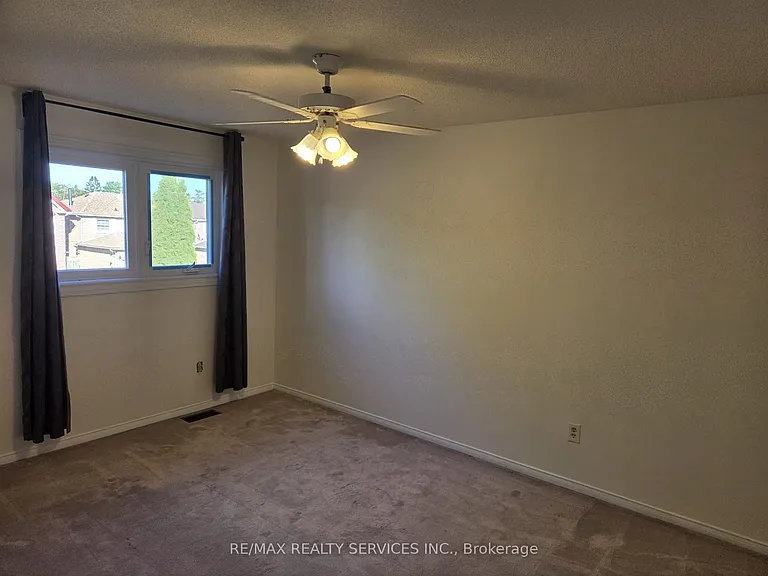 211 Ponymeadow Ter — Photo 22