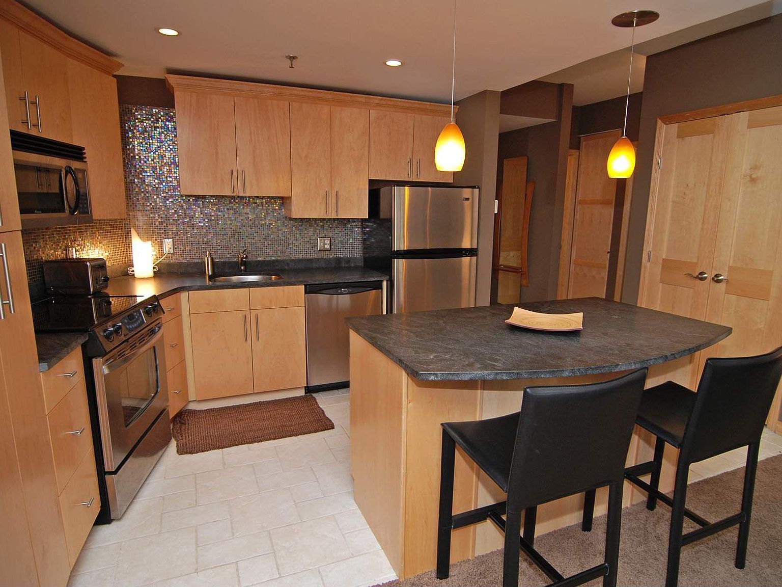 3151 Dean Ct APT 402, Minneapolis, MN 55416 | Zillow