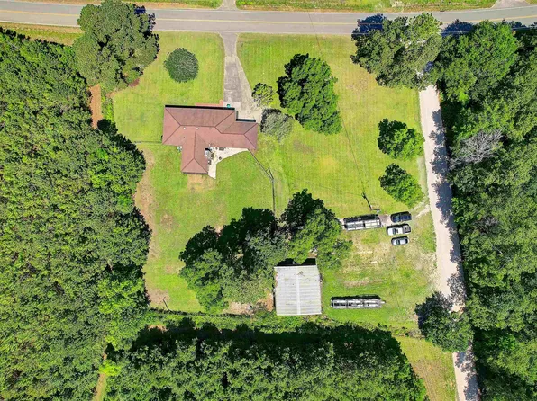 308 Old Stage Rd., Mullins, SC 29574