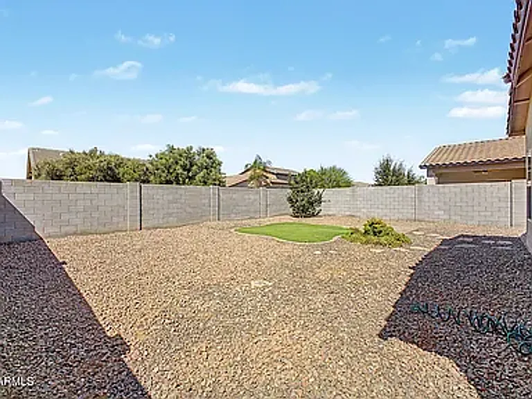 1502 W Alder Rd — Photo 22