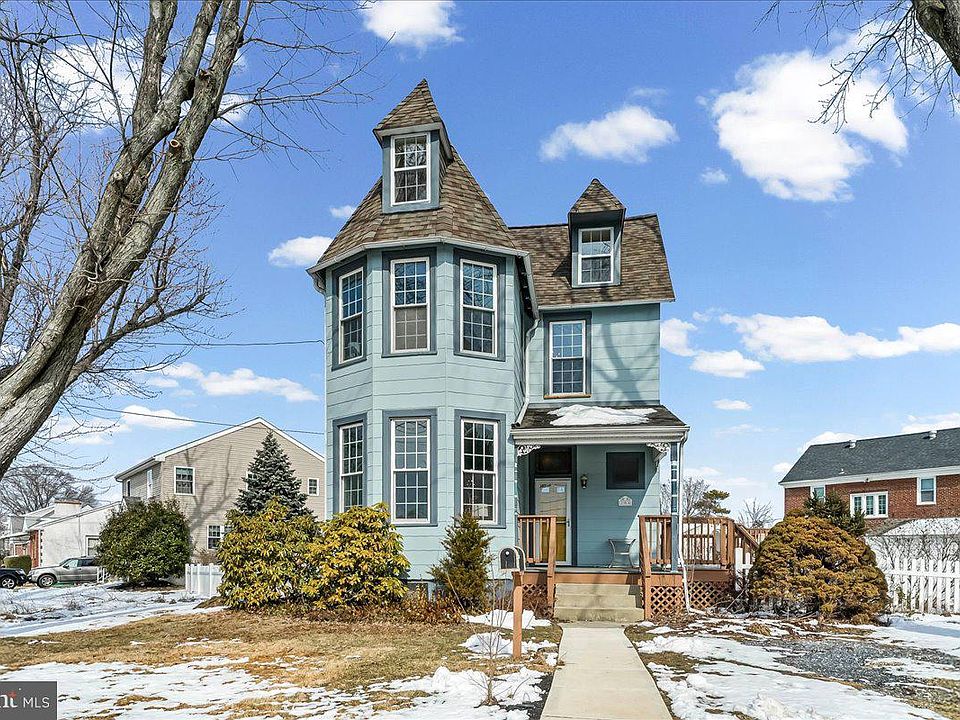 1st image of 204 Rutledge Ave