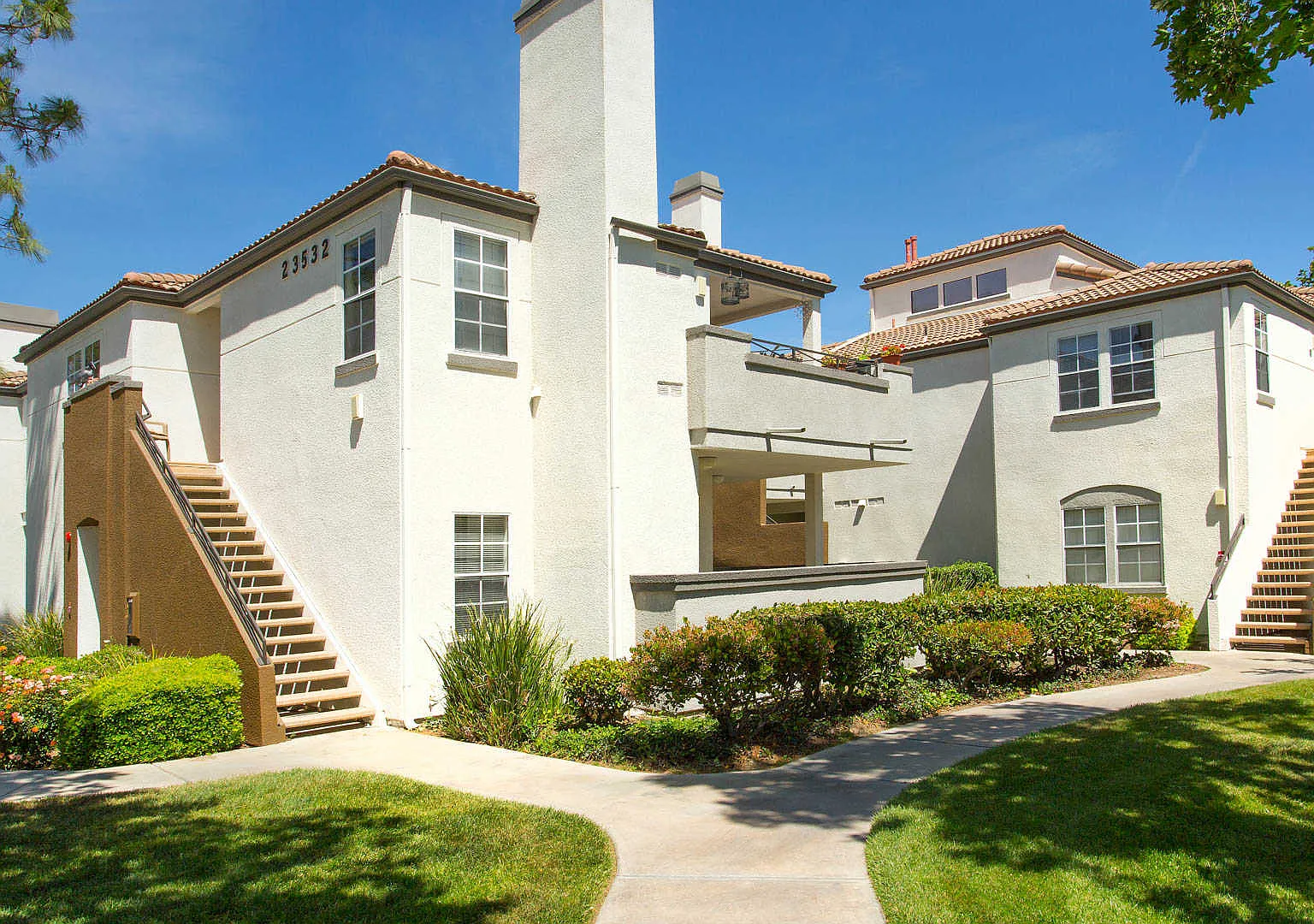Northglen — Photo 1