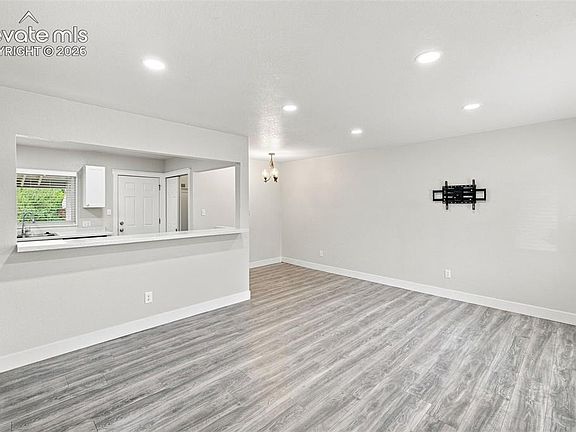 2nd image of 3106 N Institute St