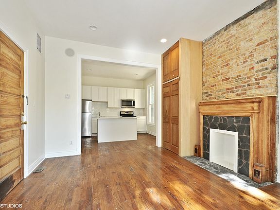 5th image of 3534 W Fulton Blvd APT 1F