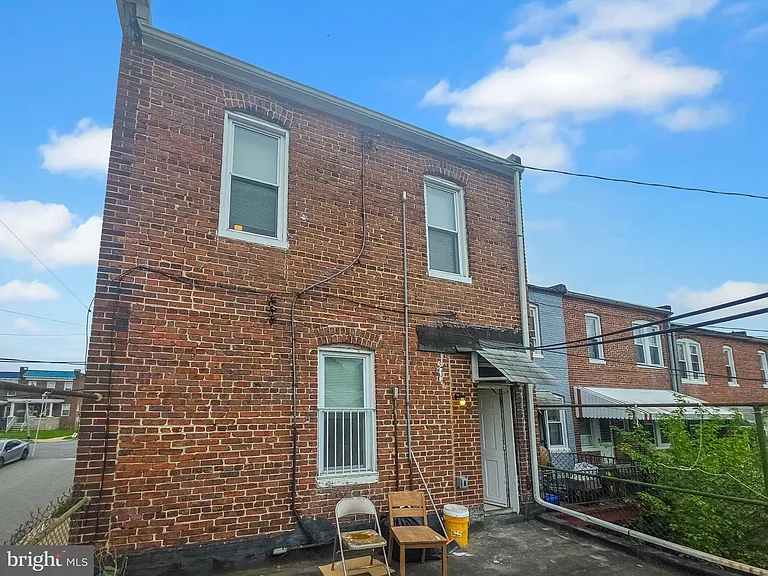 3200 Normount Ave — Photo 40
