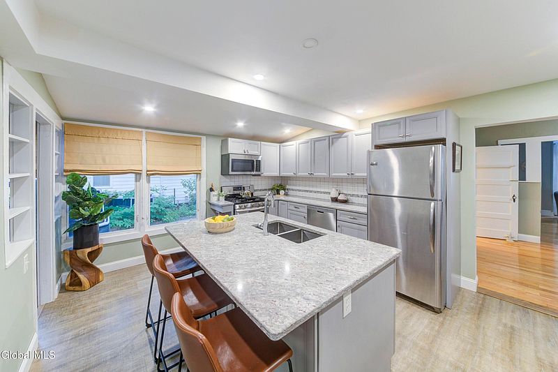 2nd image of 121 Lincoln Avenue