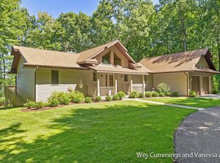 8490 Feather Ridge Ln, Belding, MI 48809