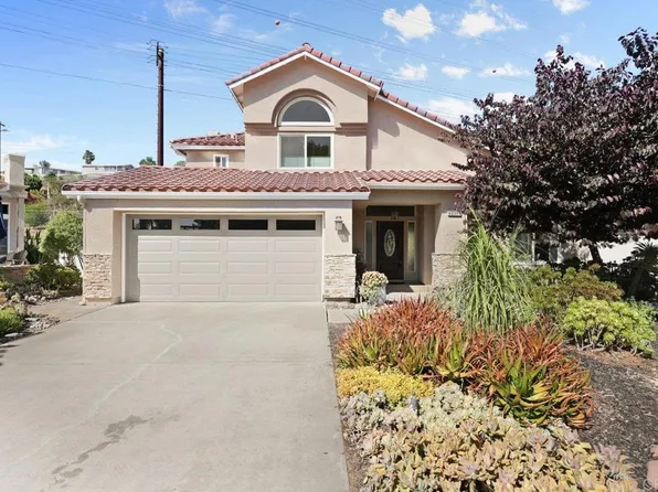 9481 Deanly St, Lakeside, CA 92040