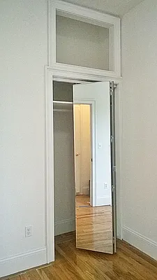 Rented by Voro, LLC | media 22