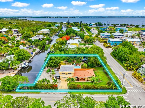 2nd image of 30985 Hibiscus Dr