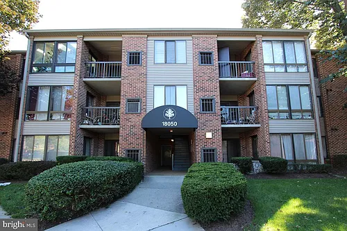18050 Chalet Dr Photo 1