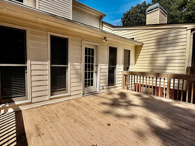 606 Crown Point Dr — Photo 9