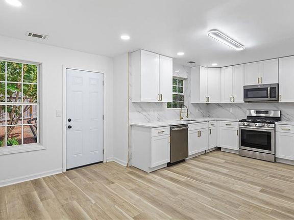 5th image of 2587 Rainover Trl