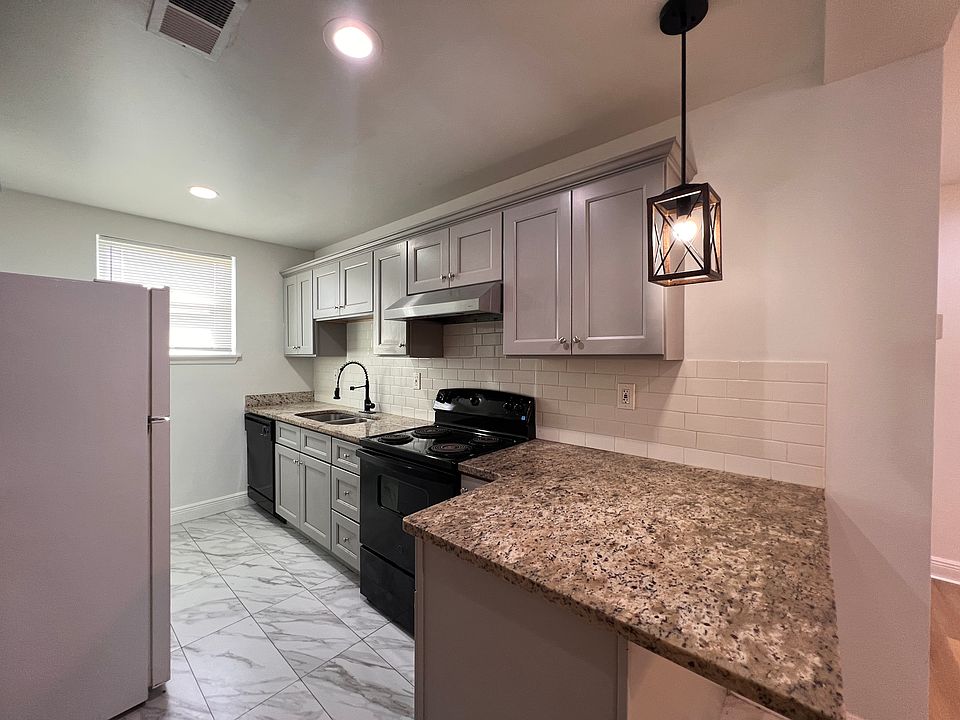 1st image of 3520 Dante St #2A