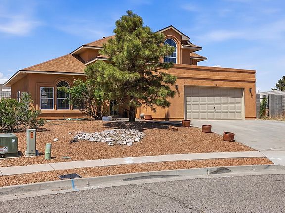 2nd image of 5112 Rae Ct NE