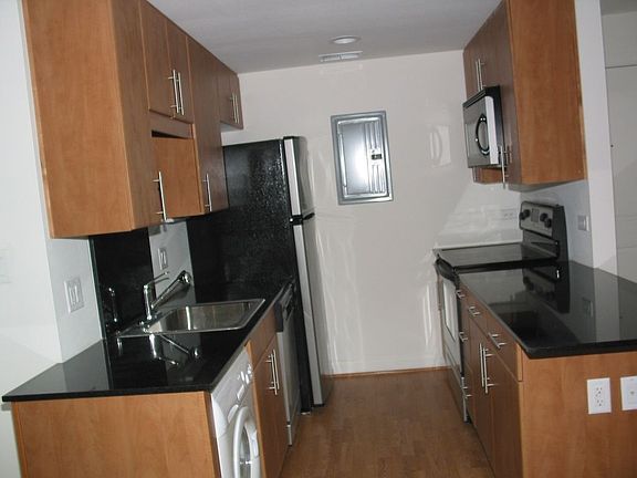 3rd image of 5696 Kingsbury Ave #307