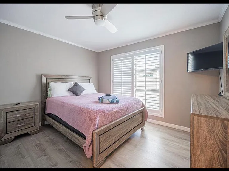 4001 Beneva Rd #421 — Photo 10