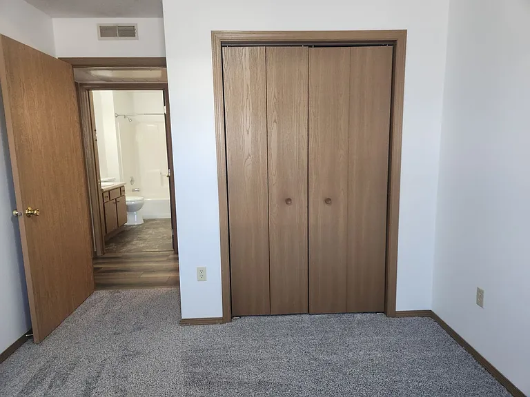 Christopher Place Apartments — Photo 19