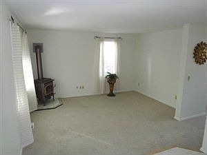 1st image of 109 Maple Park Ave SE