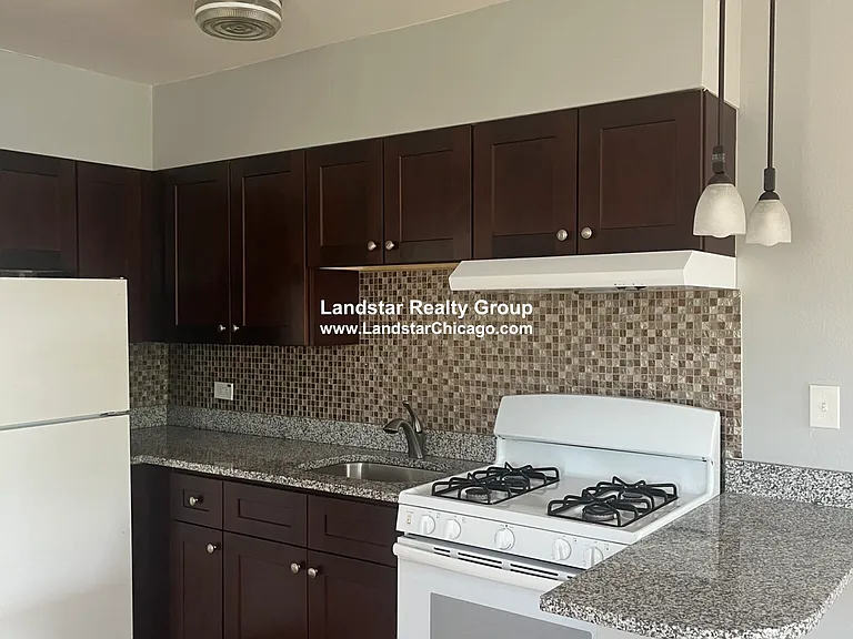 8506 Waukegan Rd #11 — Photo 3