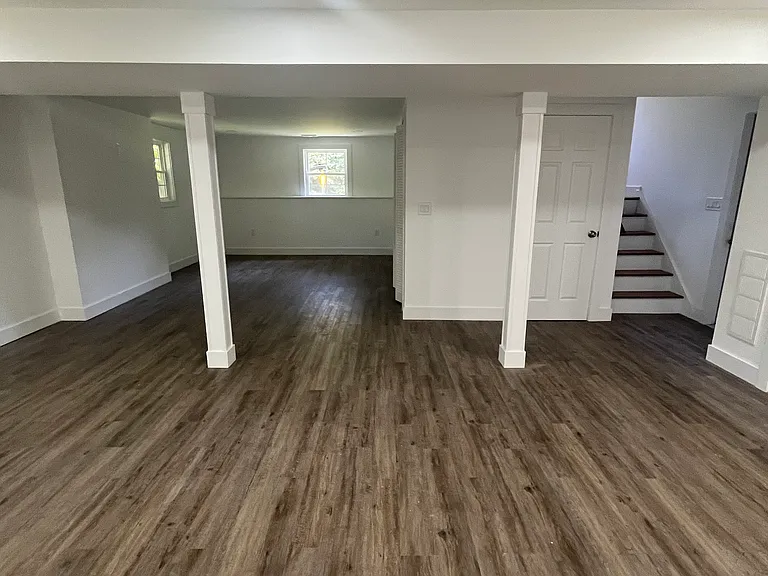 751 W Avon Rd — Photo 27