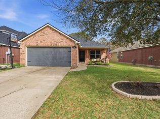 122 Easton Glen Ln, Dickinson, TX 77539