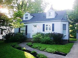 25241 Chardon Rd, Richmond Heights, OH 44143