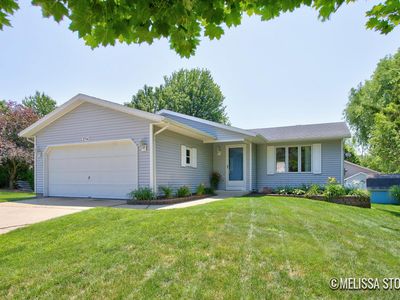 2714 Olivia St NW, Grand Rapids, MI, 49504