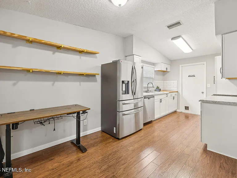 7600 Pheasant Run Dr — Photo 14