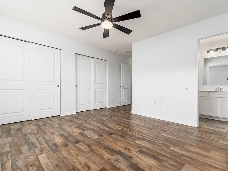 353 Laurel Creek St — Photo 29