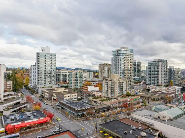 128 W 15th St #1403, North Vancouver, BC V7M 1R5