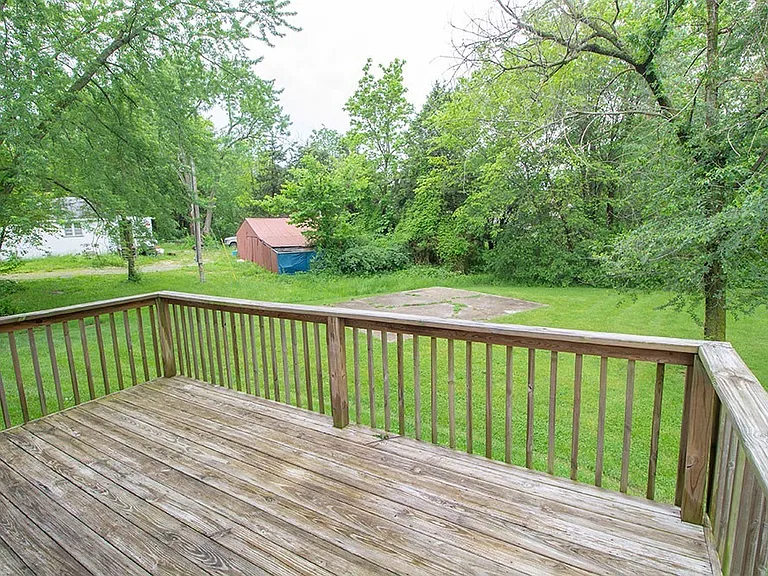 2119 Ballenger Ln — Photo 34