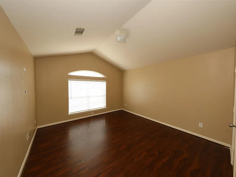 2311 Diamond Springs Dr — Photo 30