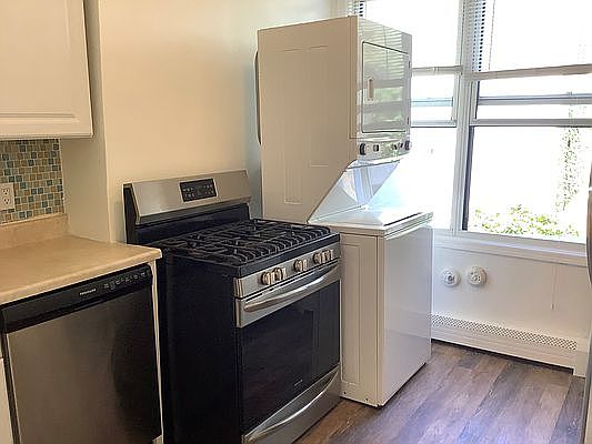 2nd image of 10-39 47th Ave #1A