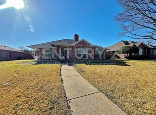 906 Moore St, Cedar Hill, TX 75104