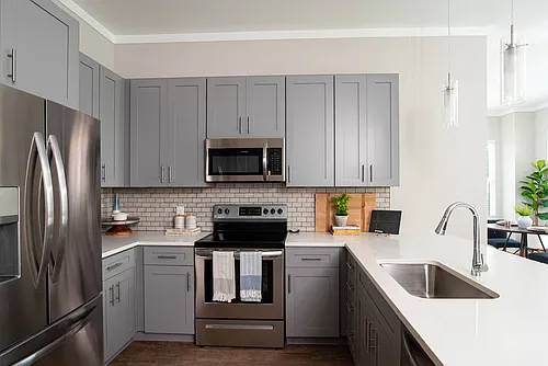 One Riverside Apartments Photo 1