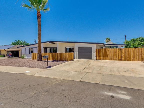 2nd image of 2110 W Greenbriar Dr