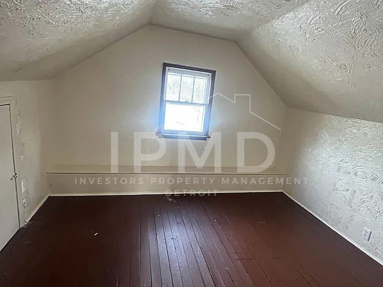3970 Bluehill St — Photo 9