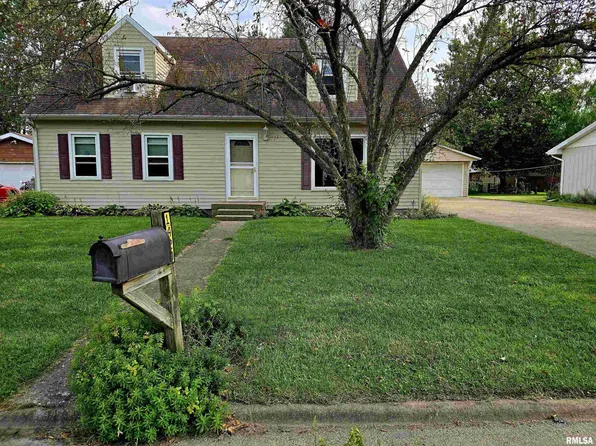1420 E Spruce St, Canton, IL 61520