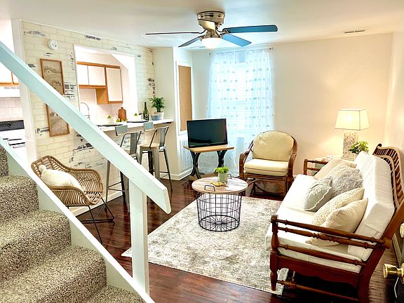 2nd image of 107 Riverview Dr #G1